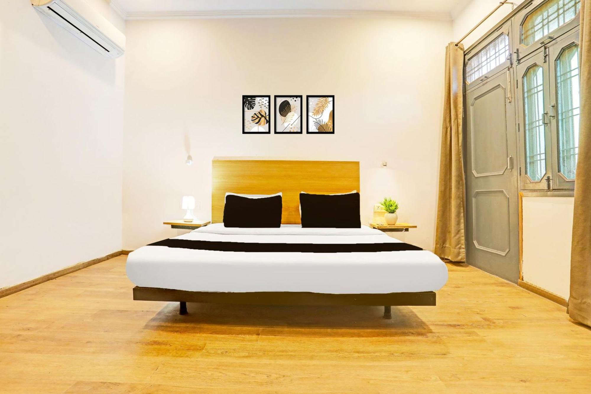 Super Townhouse Vijay Khand Gomti Nagar Lucknow Esterno foto